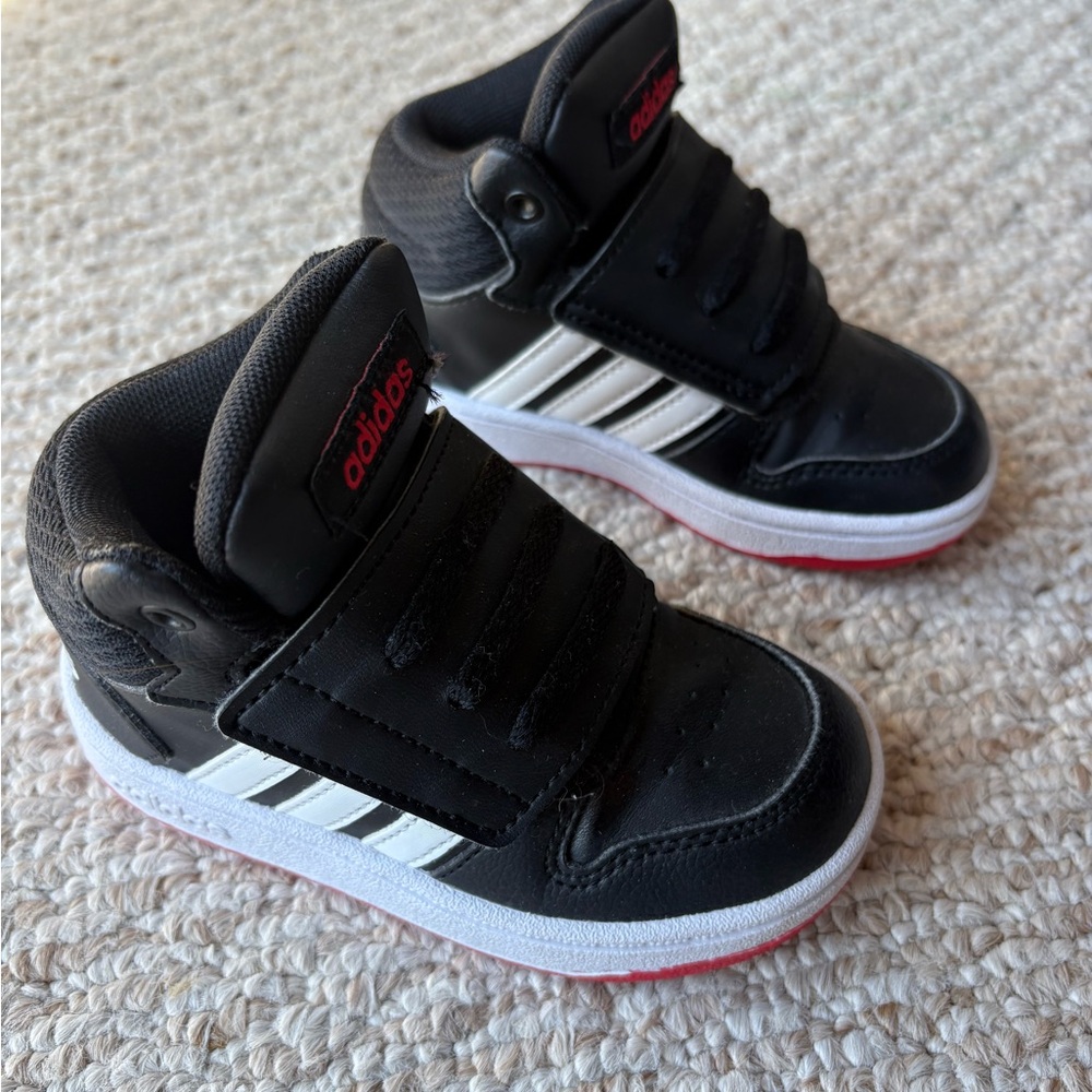 Adidas sneakers size 7.5